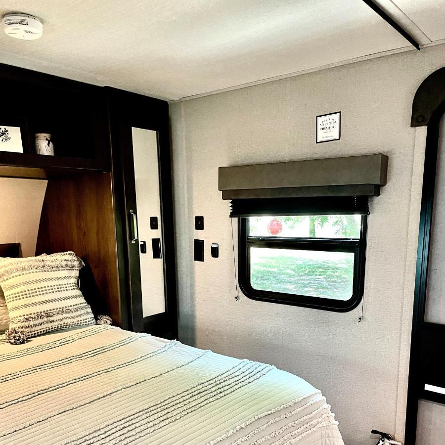 Pet Friendly Graham Home Route 66 At The Mistletoe Farm Ngoại thất bức ảnh